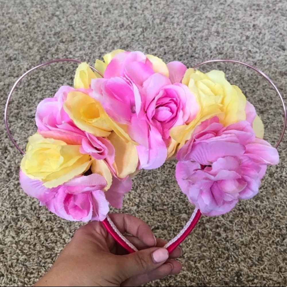 Floral mouse ears